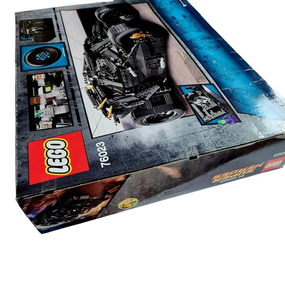 LEGO DC Comics Super Heroes 76023 Batman The Tumbler Factory Sealed Retired NEW - Picture 9 of 12